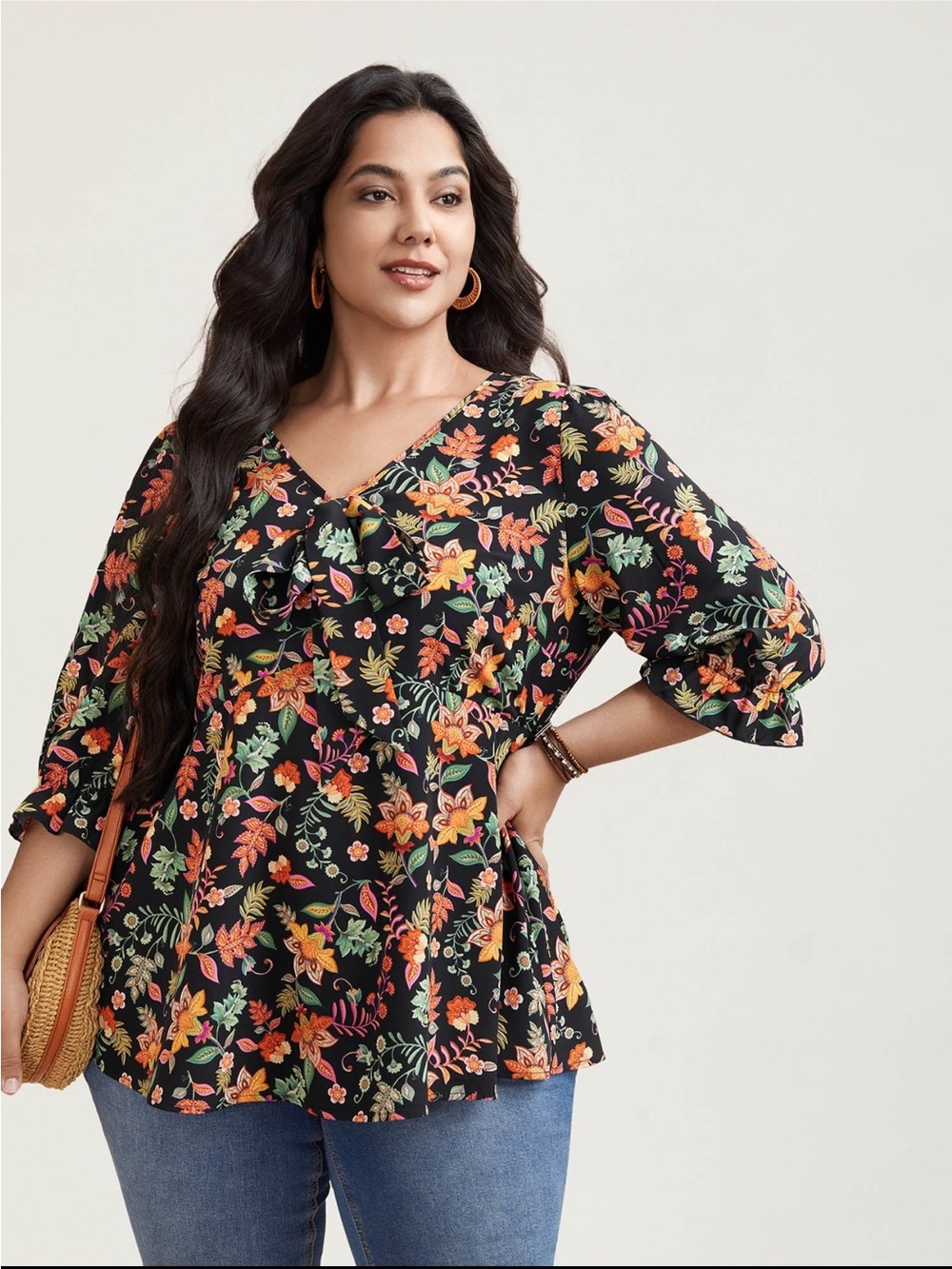 BloomChic Floral V-Neck Tie-Front Blouse in Black size 2X (18-20)